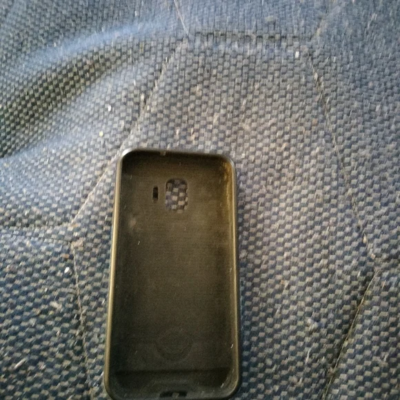 Phone cases - Picture 3 of 4